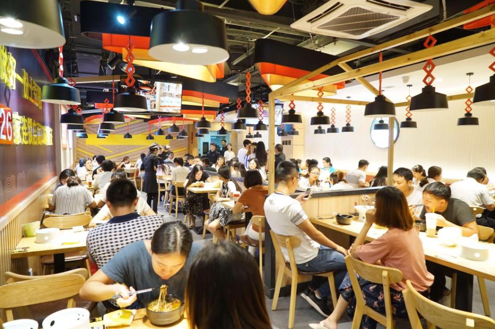 餐飲店裝修多少錢一平？