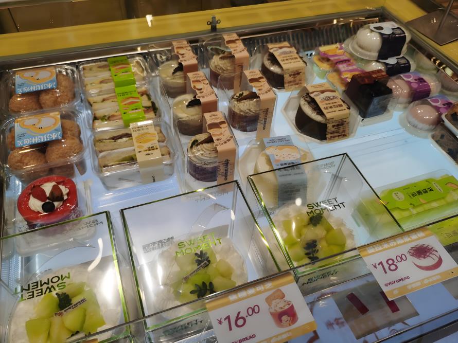 甜品店裝修心得：小預算也能出大效果！?